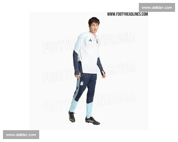 阿根廷 2026 训练服发布:渐变蓝白映三星,梅西领衔亮相